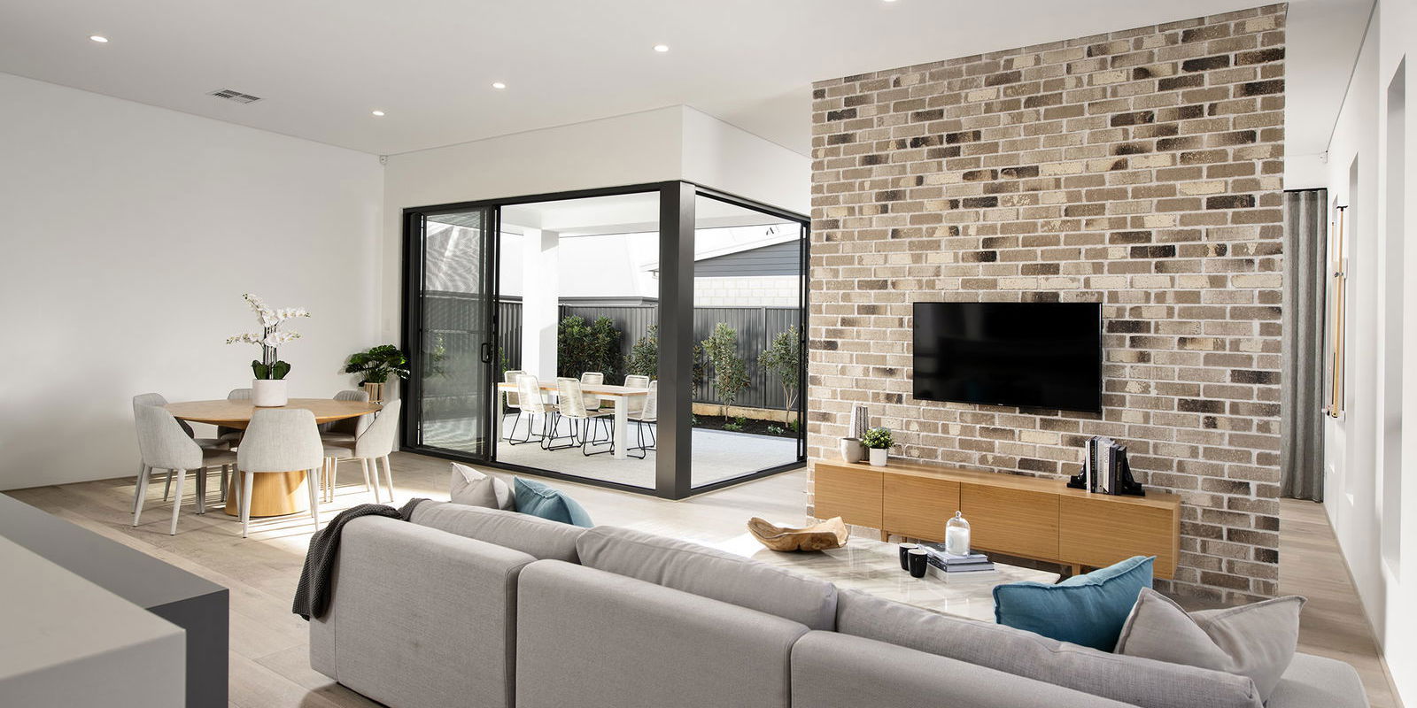 Residential Attitudes -  - Gallery - 010