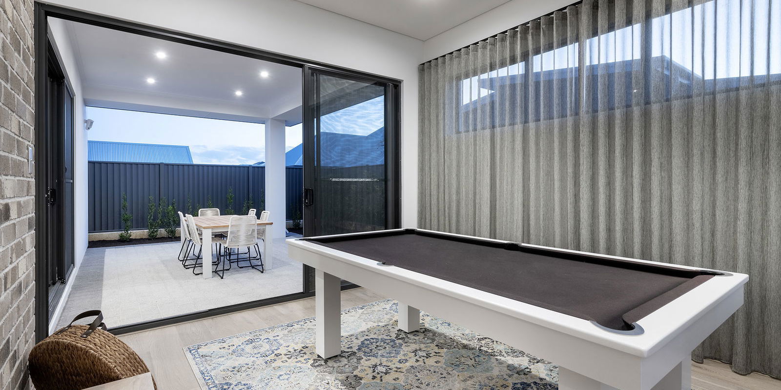 Residential Attitudes -  - Gallery - 037