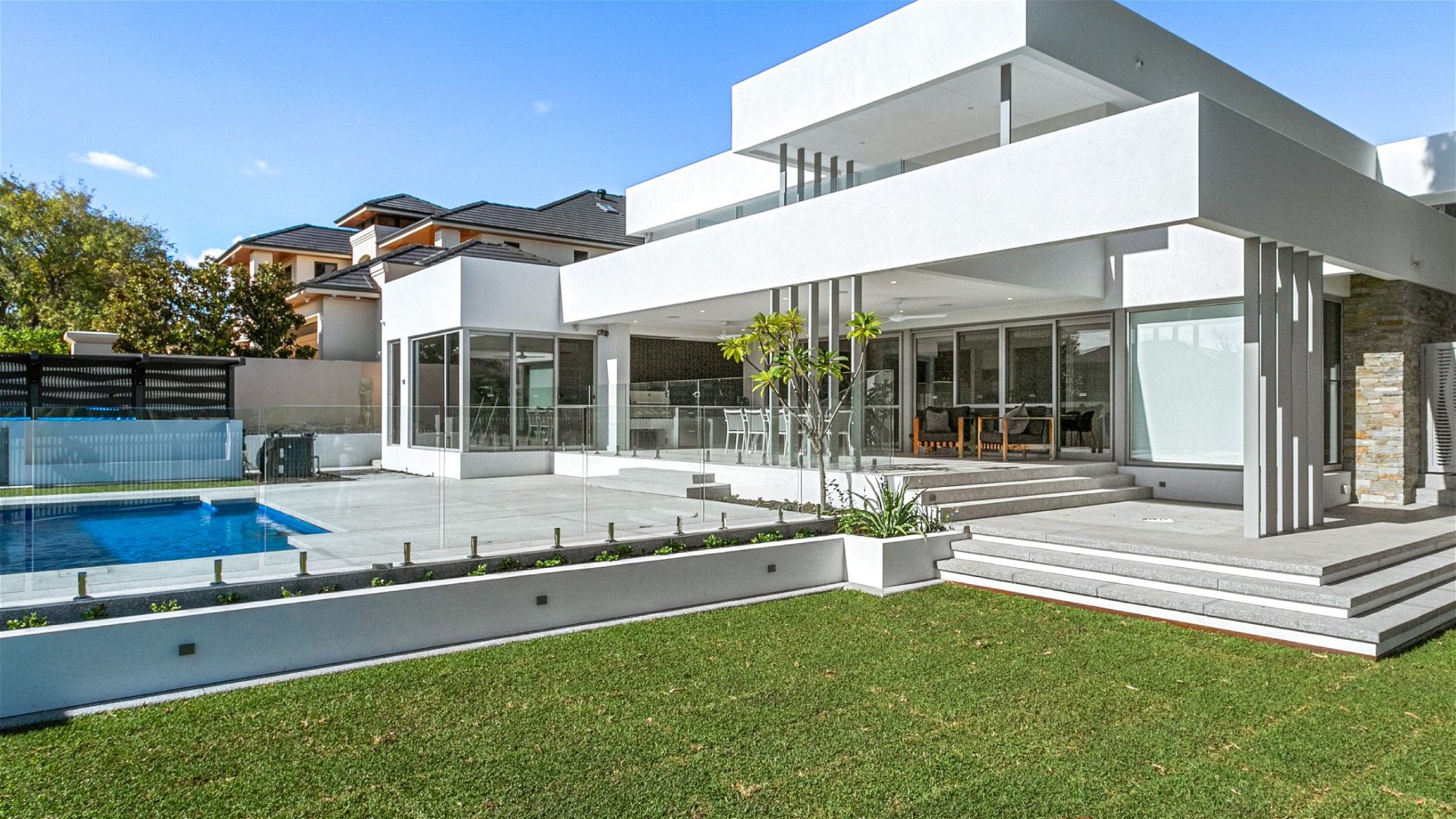Oswald Homes - The Modernist - Gallery - Floreat Client Home Exterior 3