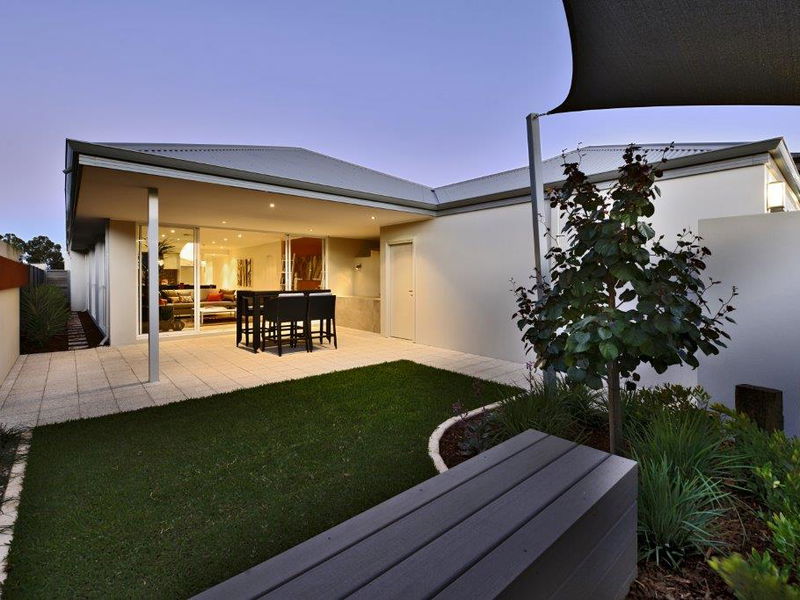 Residential Attitudes -  - Gallery - Caversham Display 027 Large