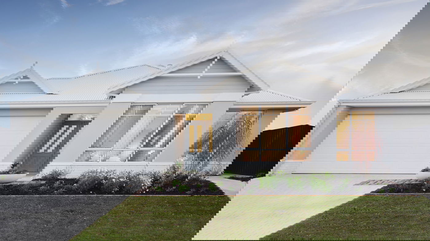 Wa Country Builders - Geographe Manor - Gallery - 038 No Neighbours Grass Ext